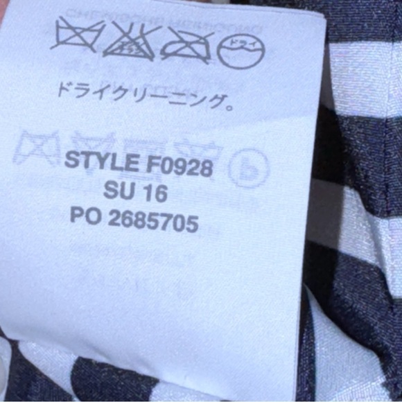 J. Crew Rhodes Navy Blue Blazer 100% Linen Nautical Crest Gold Buttons Size 2 - Picture 12 of 14